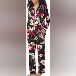 Room Service Floral Black and Pink Women's Pajama Set Size S